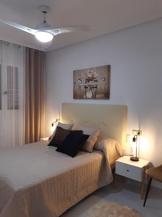 Lovely Apart 3 Minutes To The Beach Torrevieja Buitenkant foto